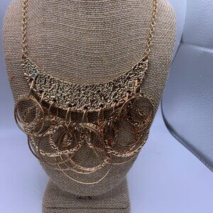 🐱 5 FOR $10.  GOLDTONE NECKLACE